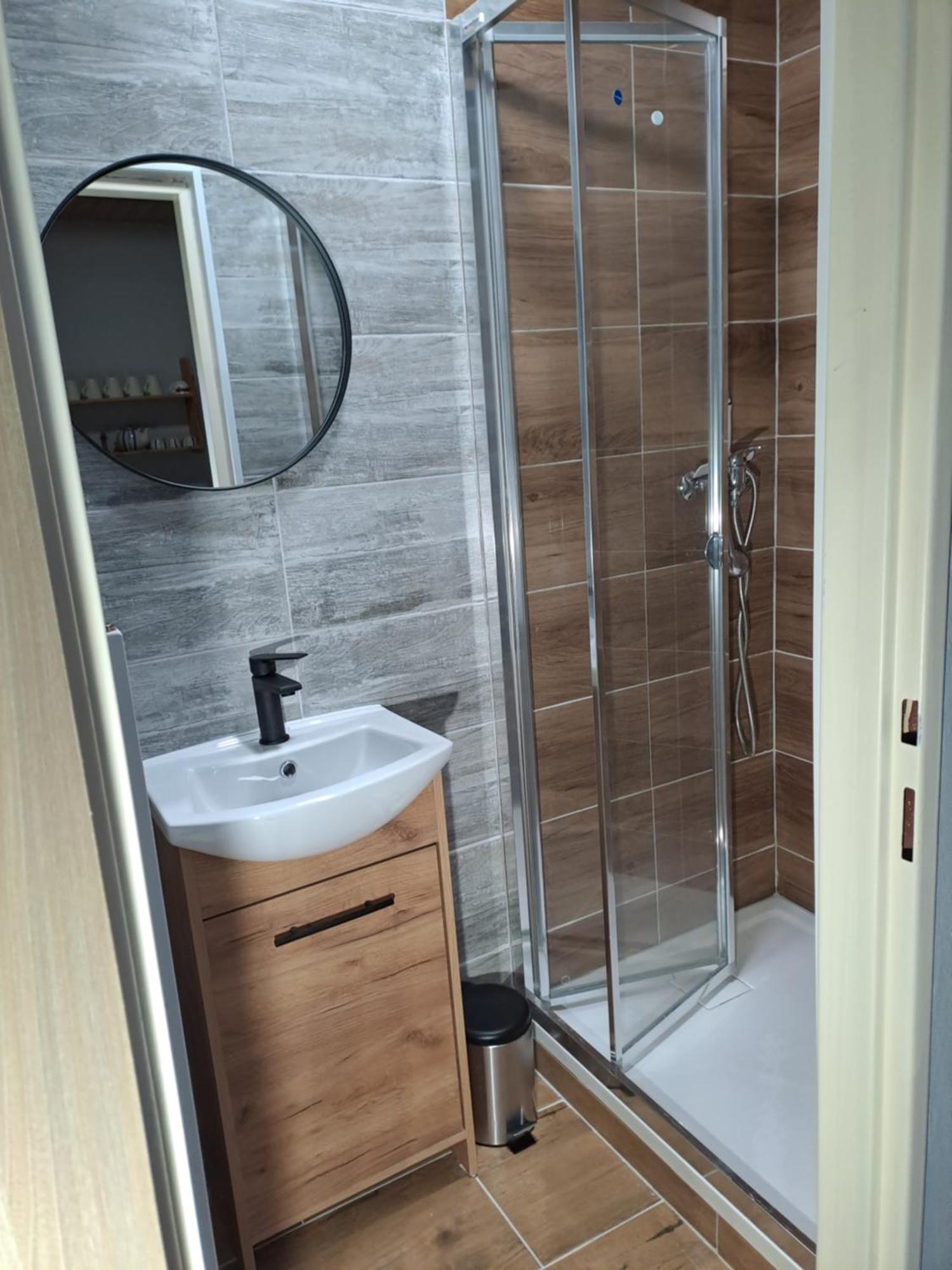 אלברכטיצה ב יזרסקיך הורה Apartman Albrecht מראה חיצוני תמונה